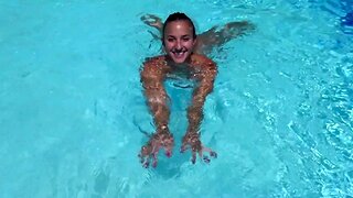 POV pic be useful to brunette Amirah Adara sucking a learn of by the pool